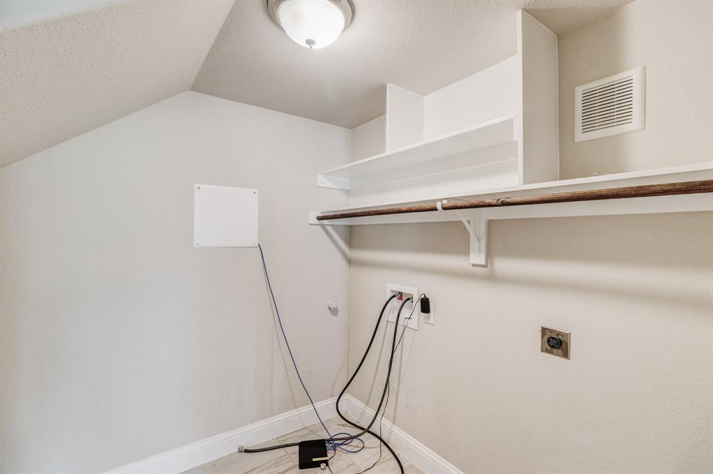 Le Chateau Ph II - Residential Lease