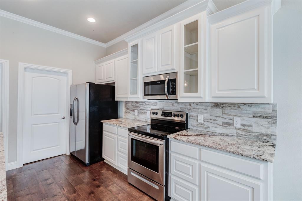 Le Chateau Ph II - Residential Lease