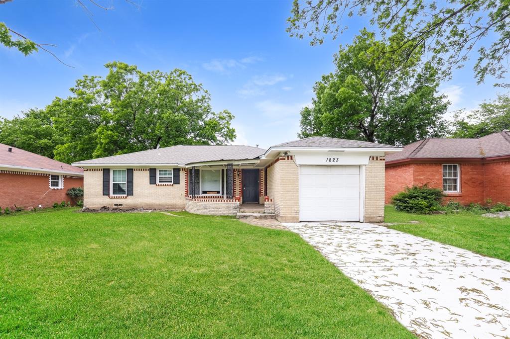 **New driveway and foundation* Check out this 3 bedroom, 2 bathroom, 1 car garage all-brick home located in Dallas! Neutral flooring and paint. Kitchen includes upgrades with cabinets, countertops, fixtures and stainless steel appliances. Large front and rear yards with plenty of room. Schedule your showing today.