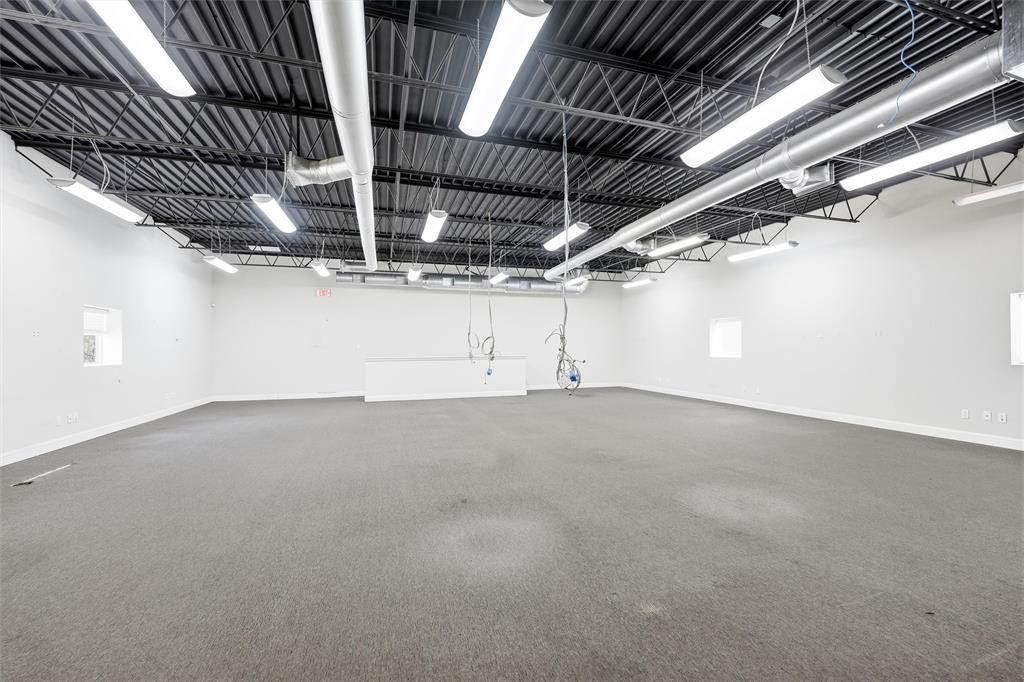 Moore-Thornton & Co - Commercial Sale