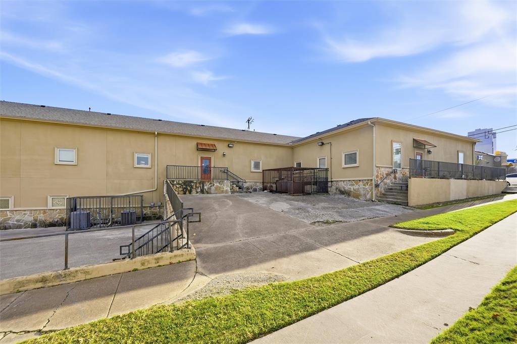 Moore-Thornton & Co - Commercial Sale
