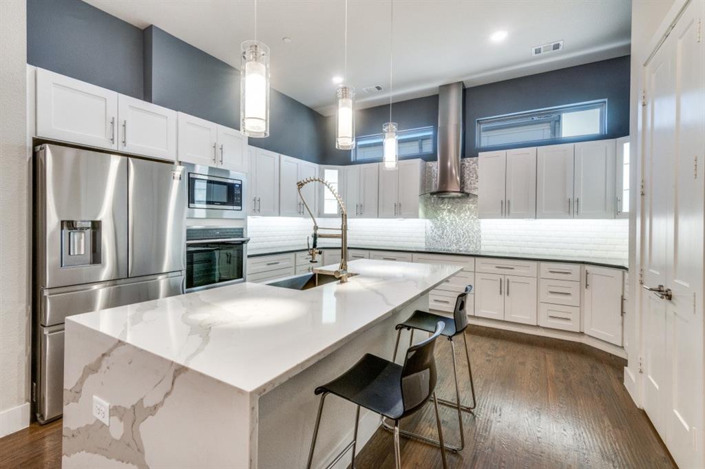3170 Carmel Bldg 3170 - Residential