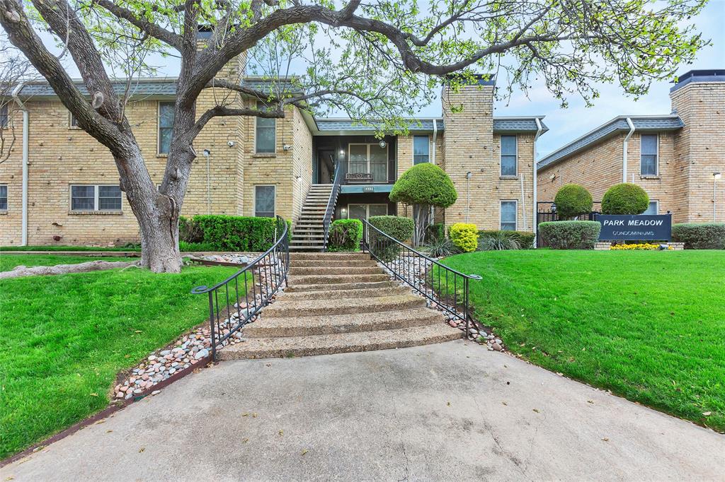Park Meadow Condo - Residential
