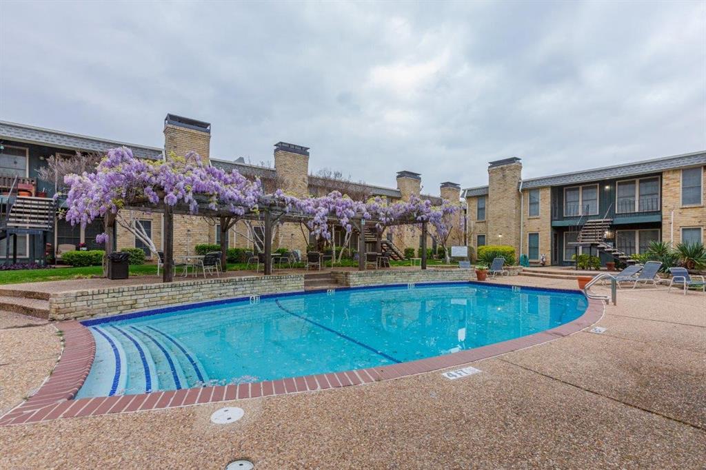 Park Meadow Condo - Residential