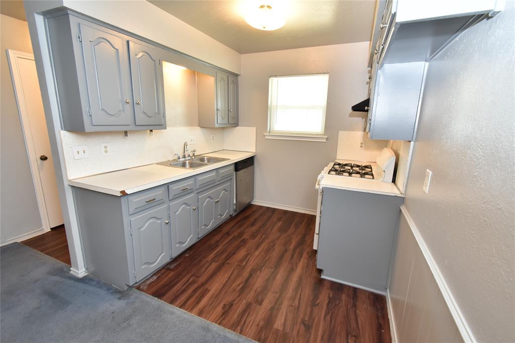 Hampton Place Estates - Residential Lease