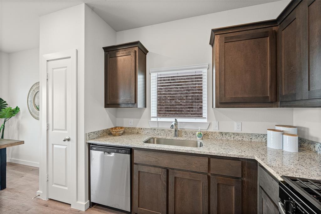 Vista West - Residential