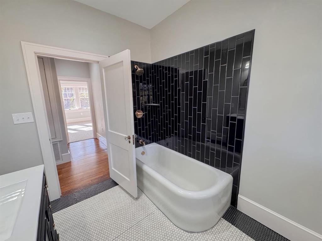 Lynch - Residential