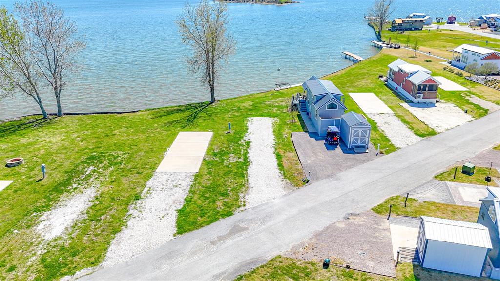 Peninsula Point - Land