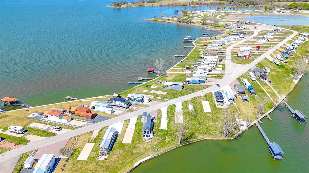 Peninsula Point - Land