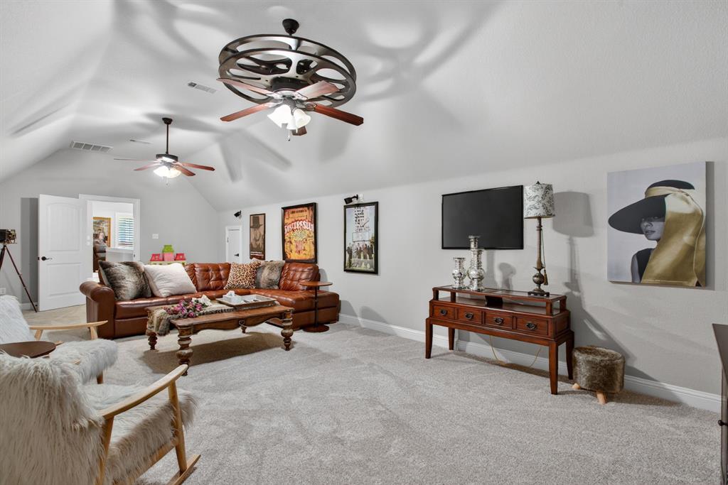 Estancia - Residential