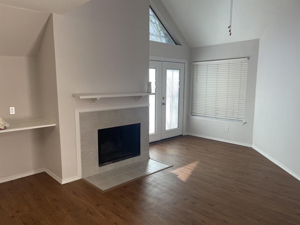 Arlington Oaks Condo - Residential