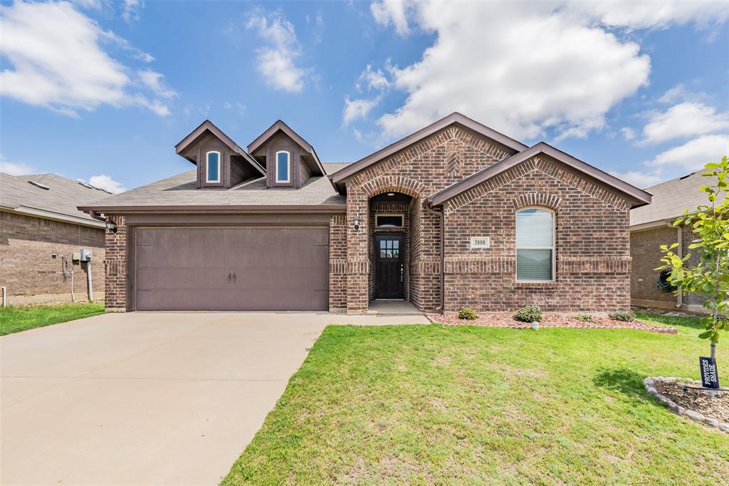 Upon entry of this very well-maintained house, you will find recently laid wood-style ceramic flooring throughout the main areas. The open-concept kitchen features granite countertops, stainless steel appliances, an abundance of cabinetry, and a nice-sized walk-in pantry. The main living area is bright and inviting, with an abundance of windows bringing natural lighting into the home.
The spacious master bedroom is separated from the other two bedrooms, offering excellent privacy. It includes a master bath with a nice deep tub to enjoy after a long day, a separate shower, a large walk-in closet, and a private toilet area with a door. The two additional roomy bedrooms are well-situated with a bathroom in between.The backyard is a perfect size for children to play or for a pet to enjoy. Propery is move-in ready for the next family.