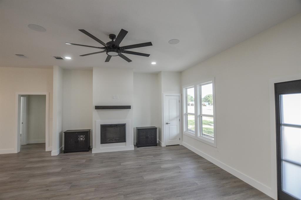 Country Squire Estate - Residential