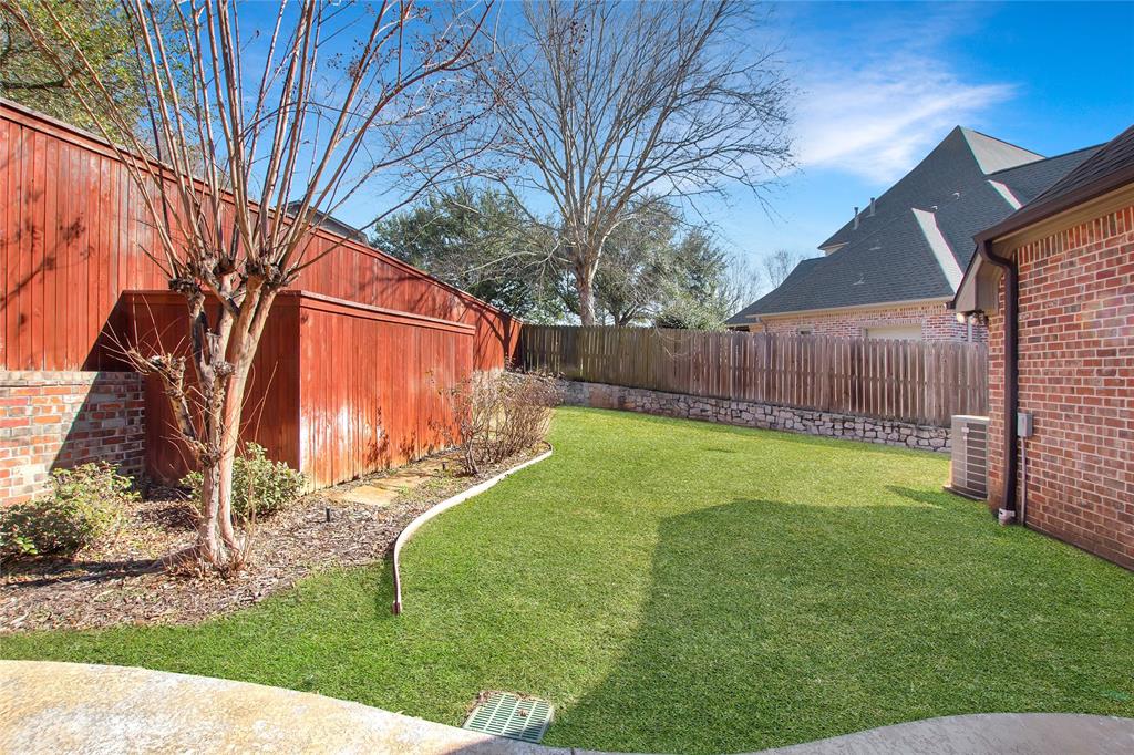 Hollytree - Residential
