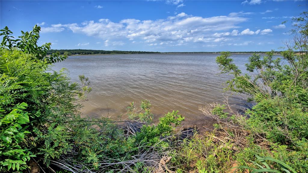 Nocona Lake Estate - Residential