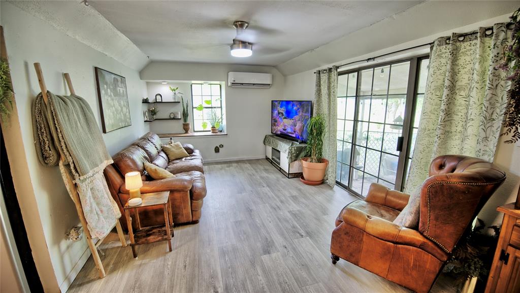 Nocona Lake Estate - Residential