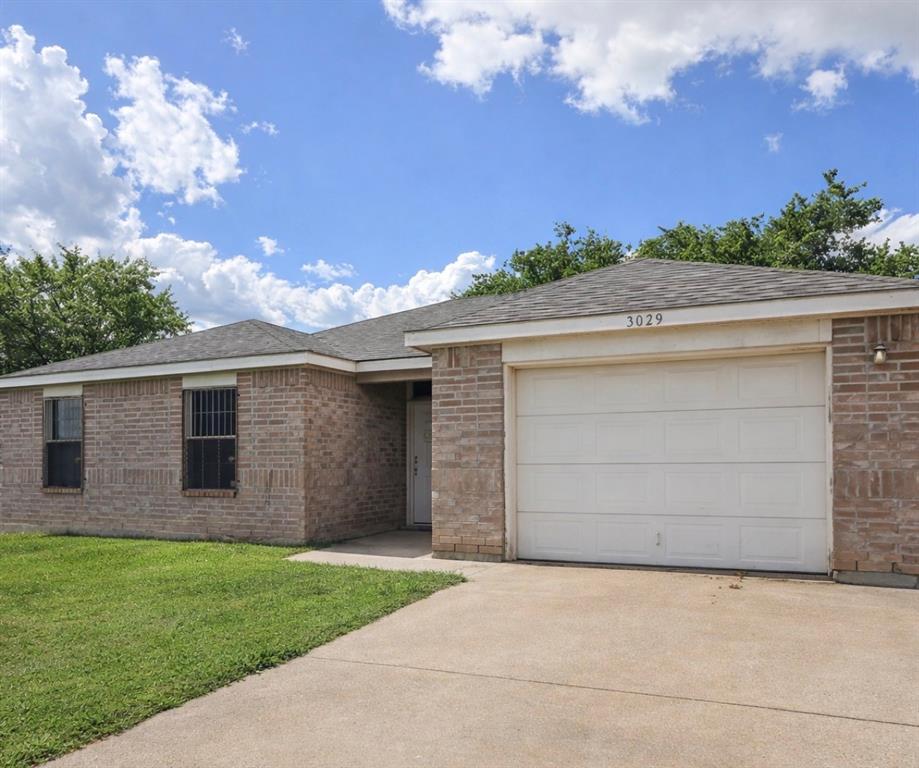 Well-maintained 4 bedroom, 2-bathroom home located in an established Fort Worth neighborhood. The home offers a functional layout with a comfortable living area, dining space, and a practical kitchen with cabinet storage. Bedrooms provide flexible space for family members, guests, or a home office. New Sewer System Installed.