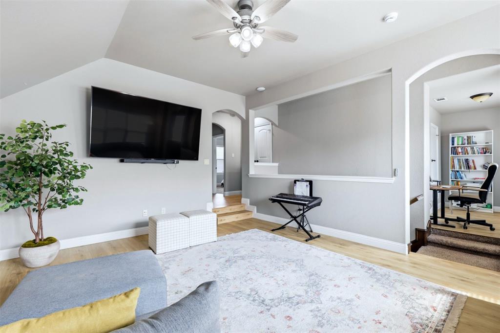 Artesia Ph 4C - Residential