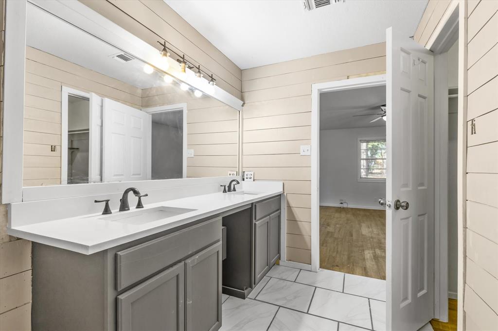 Royal Oaks - Residential