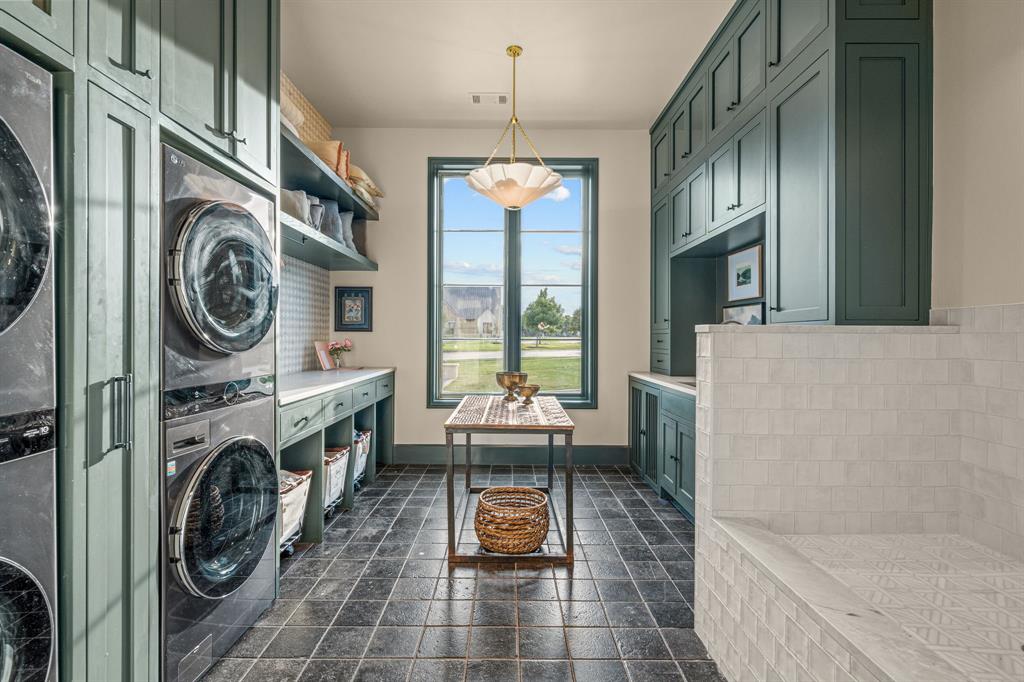 Saddleback Ridge Estate - Residential