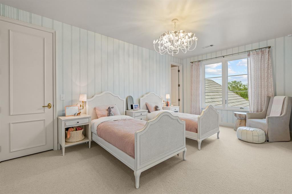 Saddleback Ridge Estate - Residential