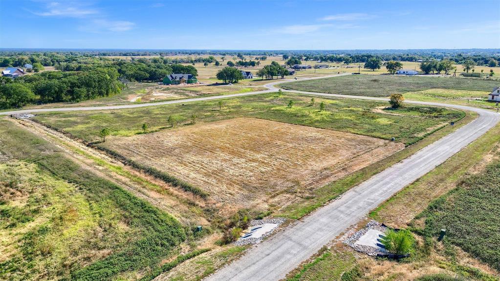 PERFECT opportunity for you to build your dream home! Whitesboro has so much to offer, including that SMALL TOWN feel that you love! Enjoy LAKE life on Lake Texoma! Winstar casino less than 30 miles! Location Location easy access to downtown Whitesboro and major highways like 377, 82, 75, and 35. NO HOA!!! Schedule your appointment to view today!