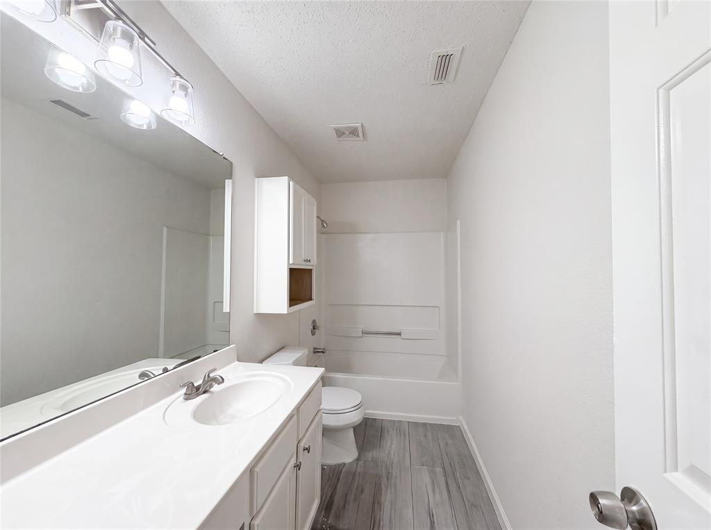 Lake Port Village Add - Residential