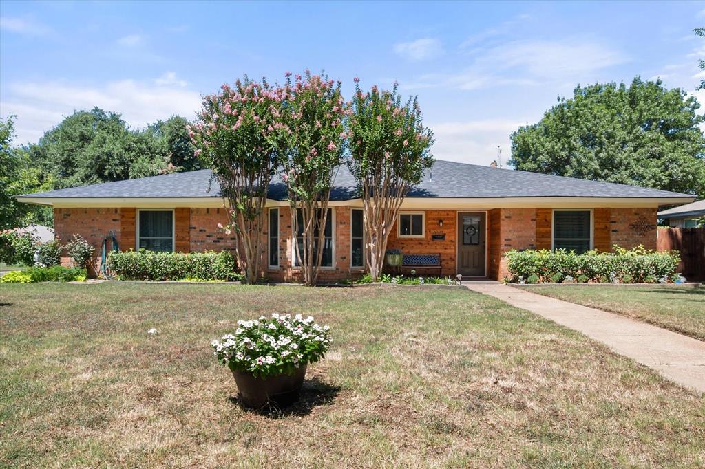 Great family home on a nice corner lot with side entry garage. Large living room with fireplace, built in desk, and bar area. Large dining area is adjacent to the kitchen. This spacious house has a split floor plan and a large two vanity Jack and Jill bathroom for two of the bedrooms. Large covered patio shades the spacious back yard. This peaceful neighborhood is located near Pantego and Dalworthington Gardens with easy access to everything you need. You're just minutes away from shopping, dining, parks, schools, and major roadways for easy commuting.