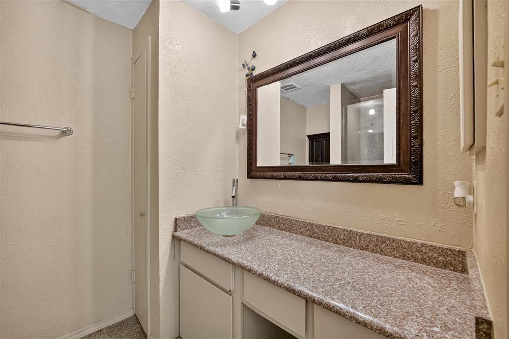 High Hollows Condo - Residential
