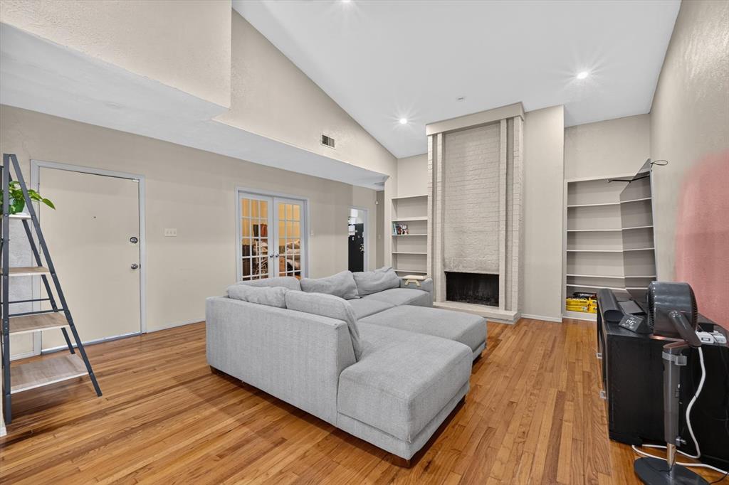 High Hollows Condo - Residential