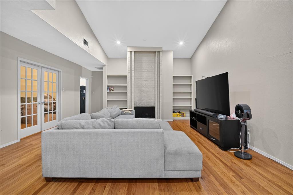 High Hollows Condo - Residential