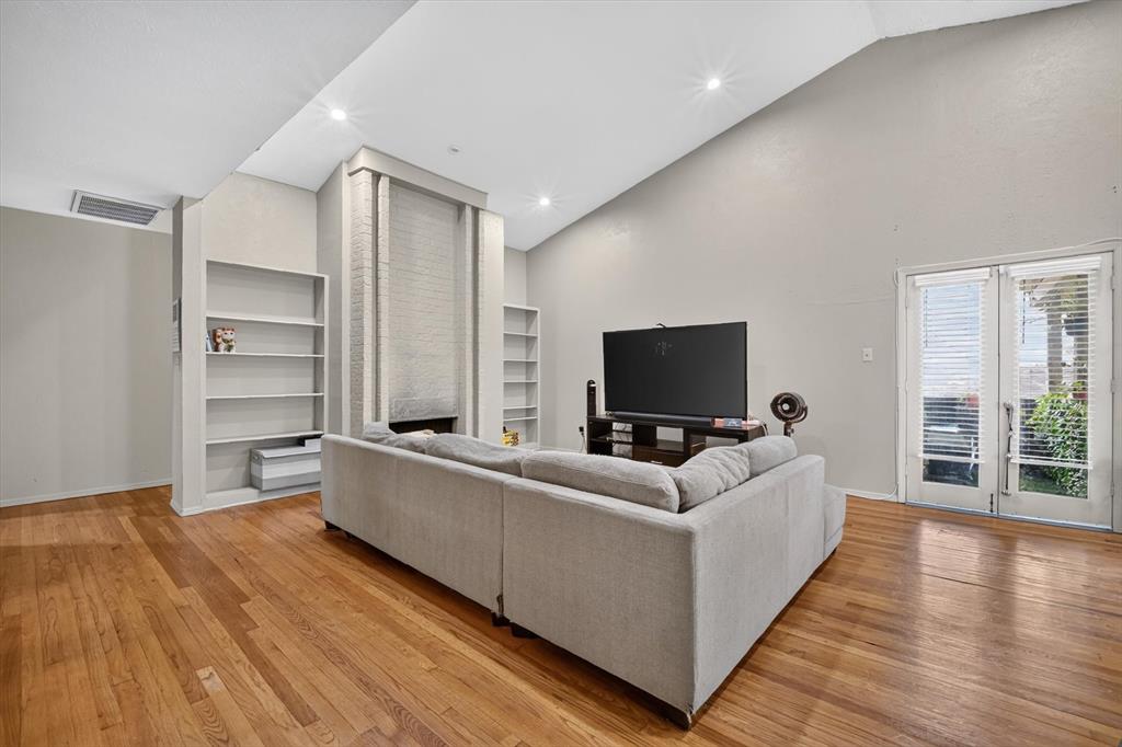 High Hollows Condo - Residential