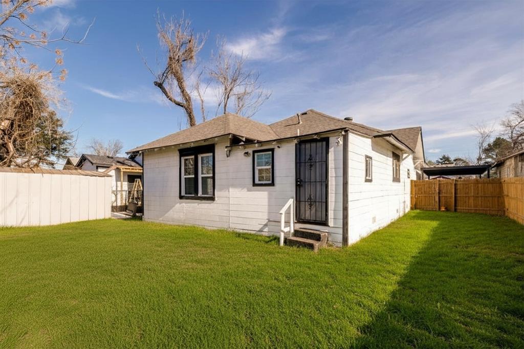 Lincoln Manor - Residential