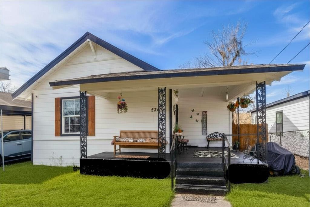 Lincoln Manor - Residential
