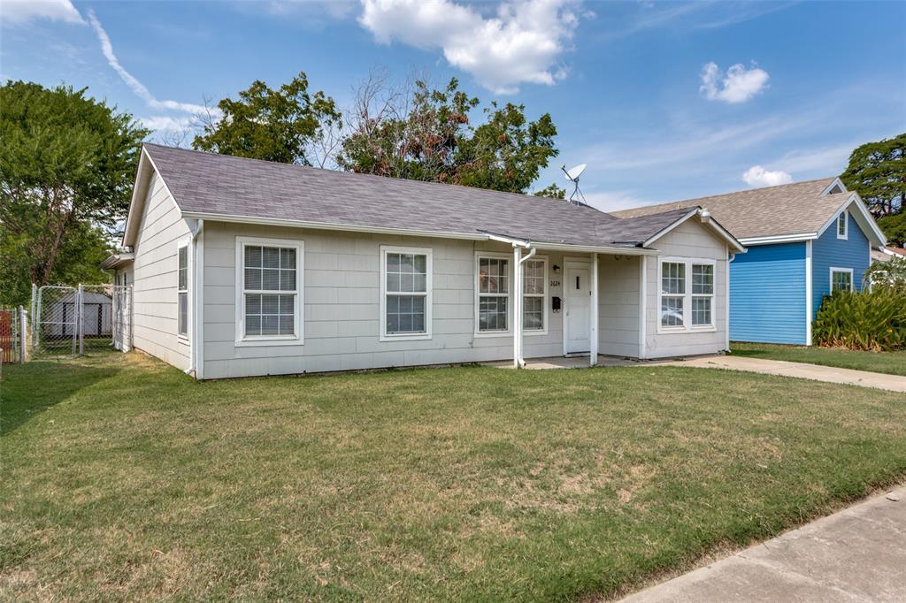 Full of vintage charm and modern updates, this beautiful Craftsman-style home offers character and convenience in a highly desirable Fort Worth Neighborhood. Ideally located in walking distance to TCU, Paschal, the Fort Worth Zoo, Tillery Park, the Hospital District, and a variety of restaurants, this timeless home is a smart choice for both homeowners and investors.  

Inside, you’ll find built-in shelving, arched doorways, and double-doors, giving the home so much character. Featuring three bedrooms, two full baths, an oversized living room, plus dining and breakfast areas, and a spacious back deck for enjoying evenings outdoors. Major updates include a new HVAC system (2020), water heater (2021), and roof (2017), ensuring peace of mind. With it's ideal location and proven rental potential, this home presents a rare opportunity in one of Fort Worth’s most sought-after areas!