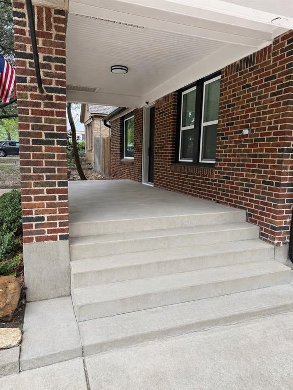 McLemore - Commercial Sale