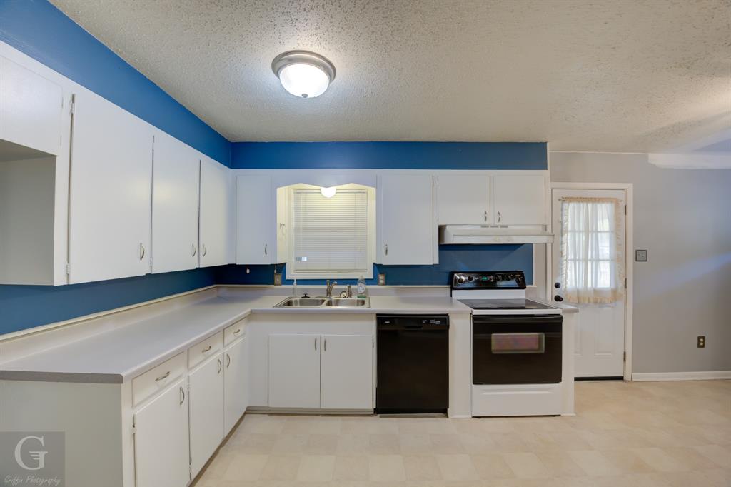 Swan Lake 02 - Residential