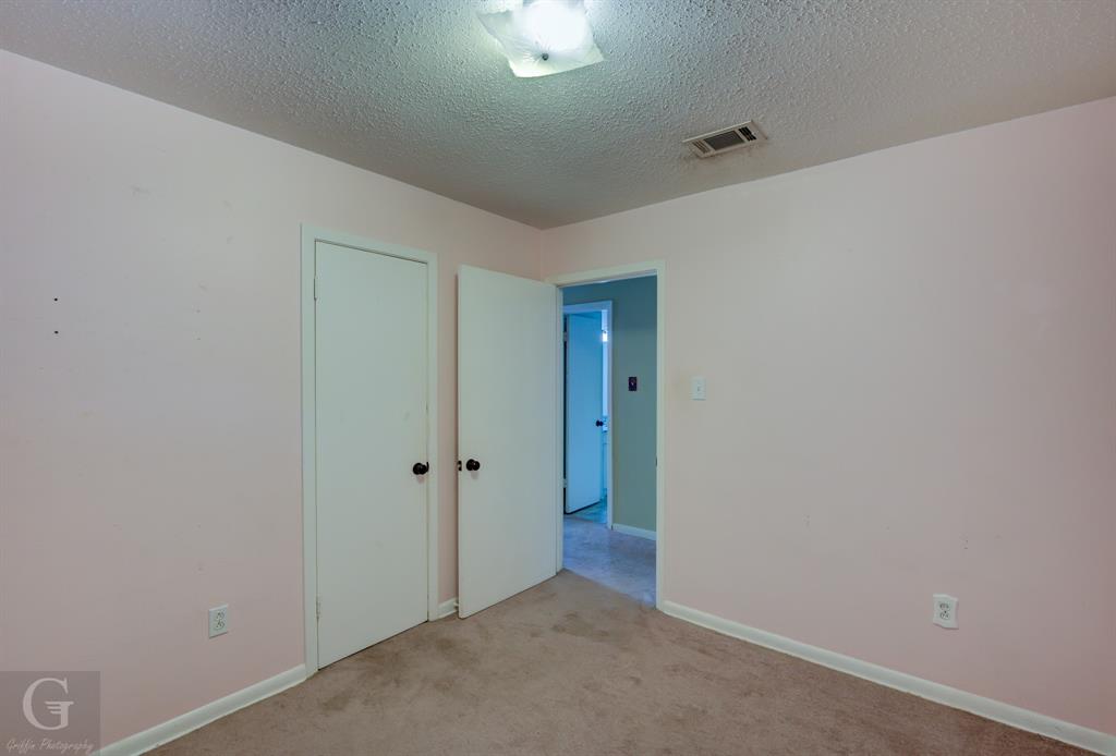 Swan Lake 02 - Residential