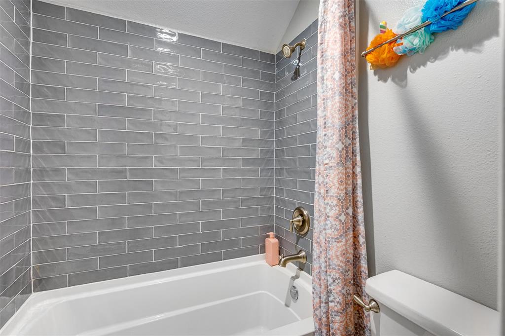 Chimney Creek Estates - Lak Pal - - Residential