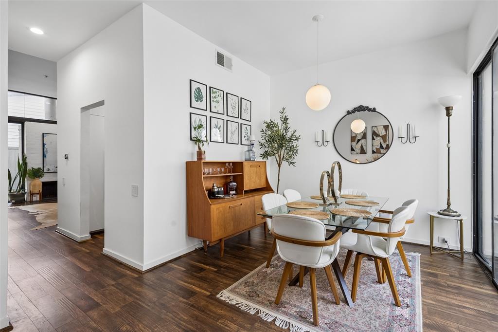 Travis Street Condo 3920-22 - Residential