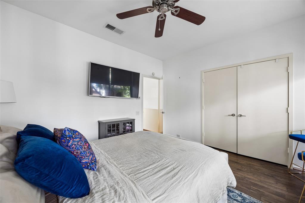 Travis Street Condo 3920-22 - Residential