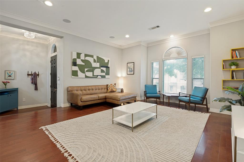 Farmers Market Twnhms - Residential