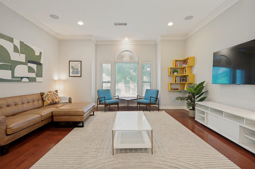 Farmers Market Twnhms - Residential