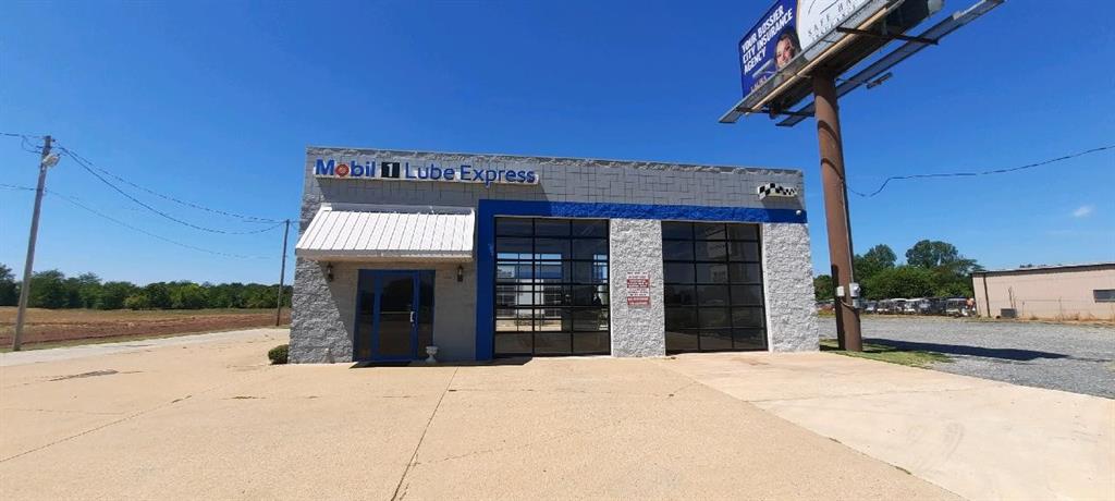 Cypress Xpress - Commercial Sale