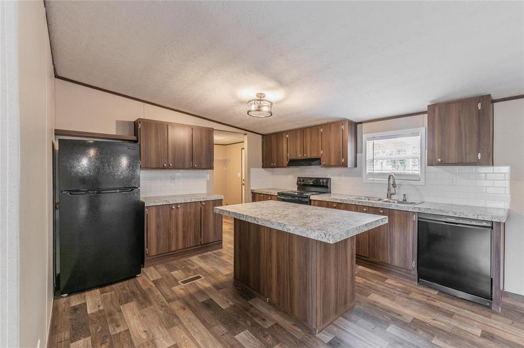 Oak Country Estates - Residential