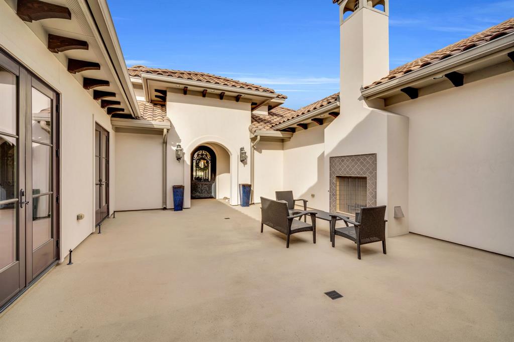 The Enclaves At Chateau Du Lac - Residential