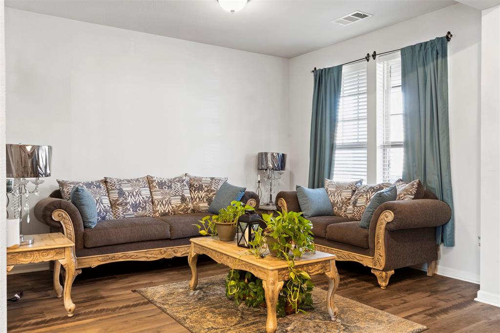 Meadowbrook Place - Residential