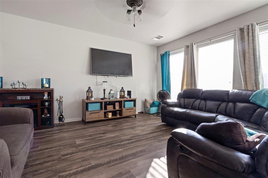Meadowbrook Place - Residential