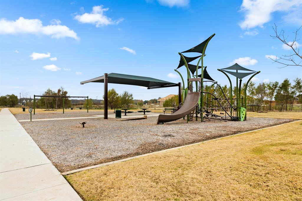 Oaks of North Grove - Residential