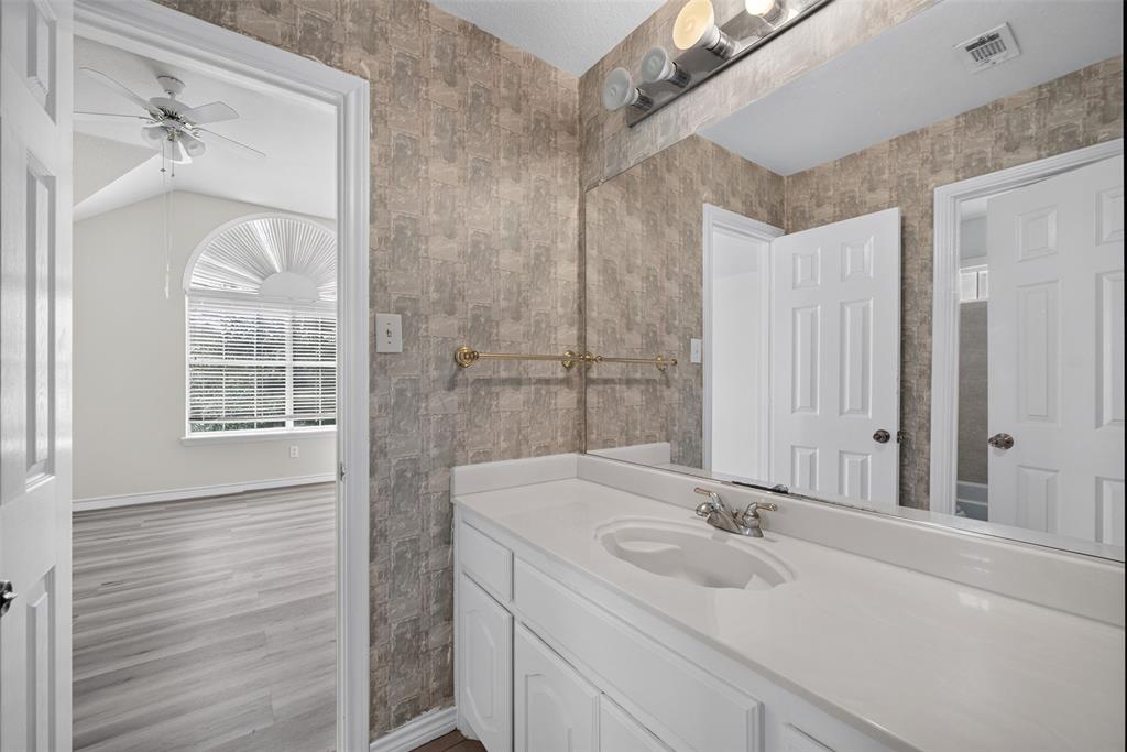 Waterfront @ Enchanted Bay-Arl - Residential